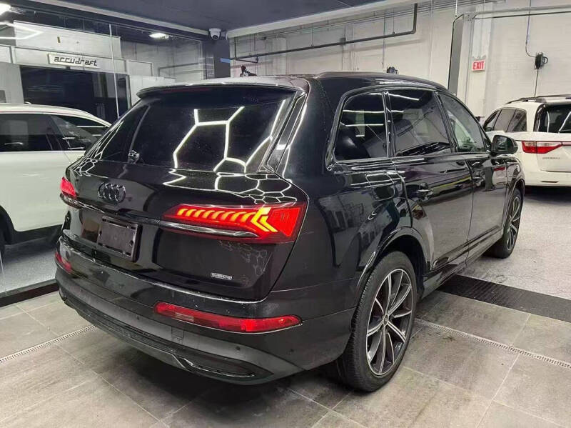2022 Audi Q7 quattro Premium Plus 55 TFSI