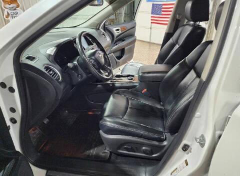 2017 Nissan Pathfinder Platinum