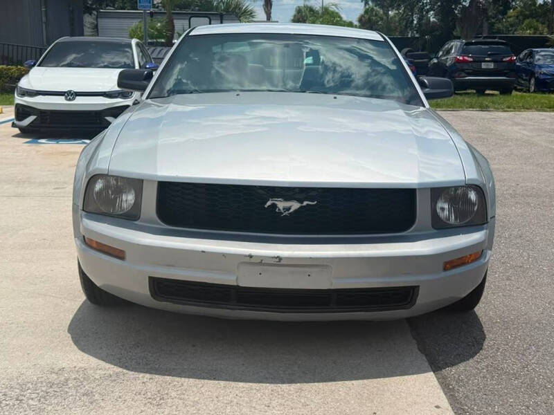 2006 Ford Mustang V6 Standard