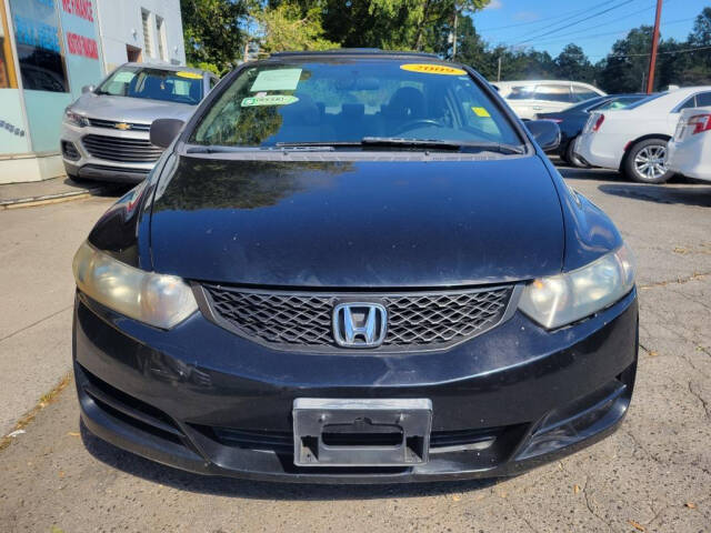 2009 Honda Civic for sale at DAGO'S AUTO SALES LLC in Dalton, GA