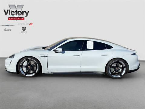 2020 Porsche Taycan Turbo