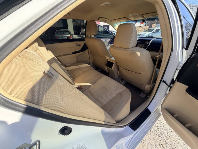 2017 Toyota Camry LE