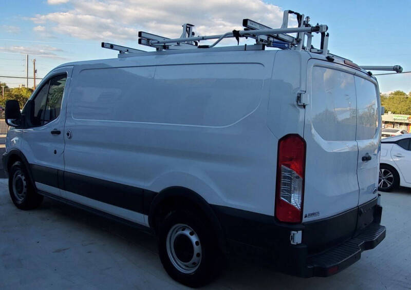 2019 Ford Transit Cargo Van Passenger photo 4