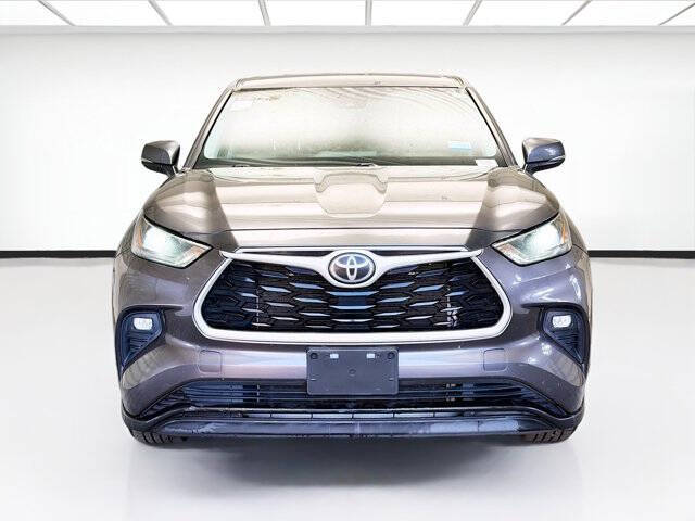 2021 Toyota Highlander LE