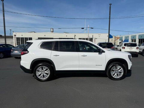 2024 GMC Acadia Elevation