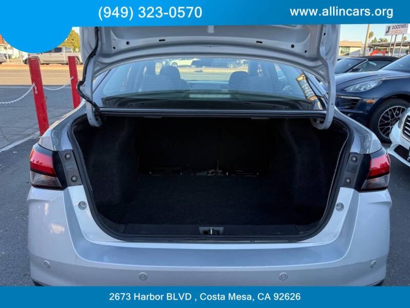 2021 Nissan Versa SV