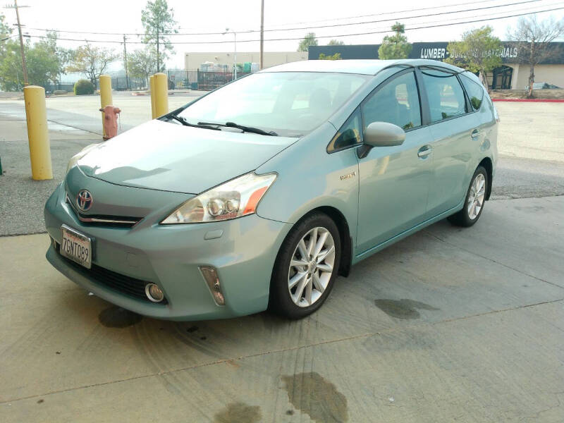 2014 Toyota Prius v for sale at ARAX AUTO SALES in Tujunga CA