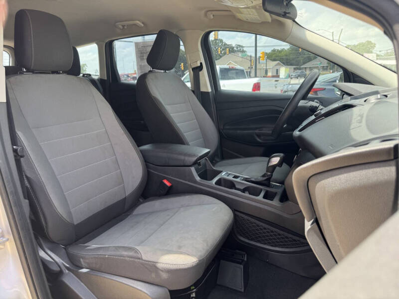 2019 Ford Escape S
