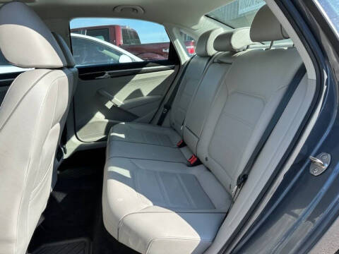 2018 Volkswagen Passat 2.0T SE