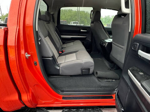 2016 Toyota Tundra SR5