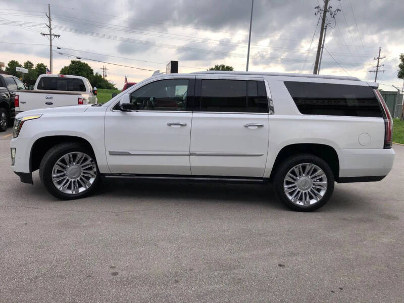 2019 Cadillac Escalade ESV Platinum