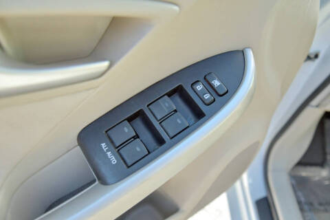 2015 Toyota Prius Three