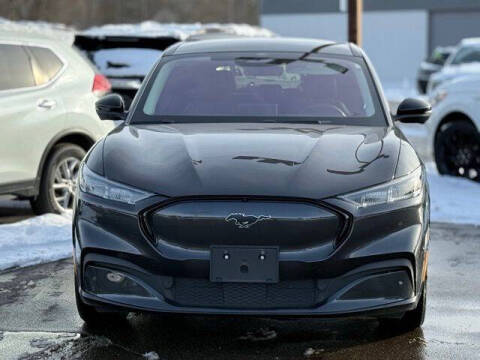 2022 Ford Mustang Mach-E Premium