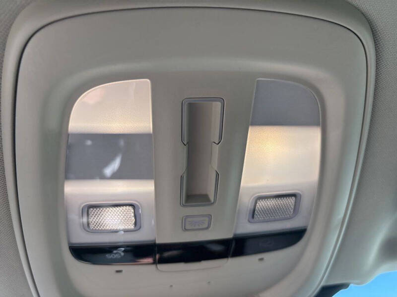 2026 Volvo XC90 B5 Core