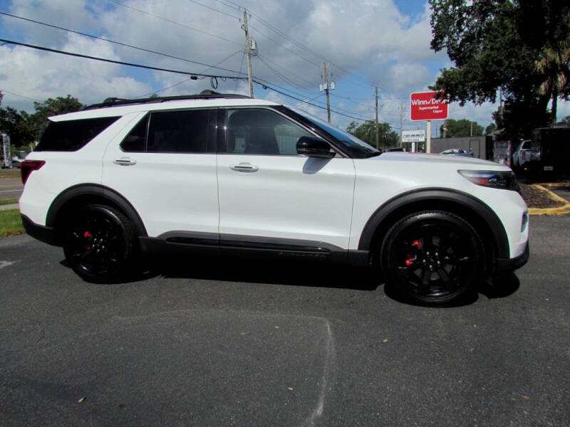 2022 Ford Explorer ST