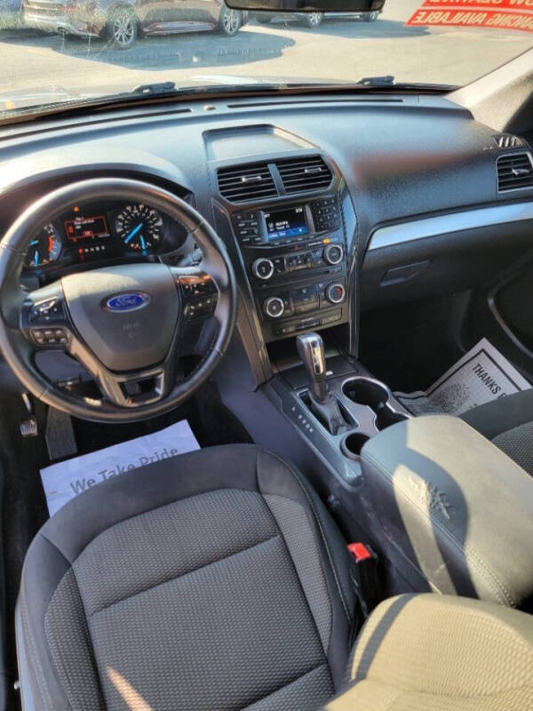 2017 Ford Explorer XLT