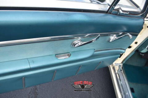 1962 Ford Thunderbird