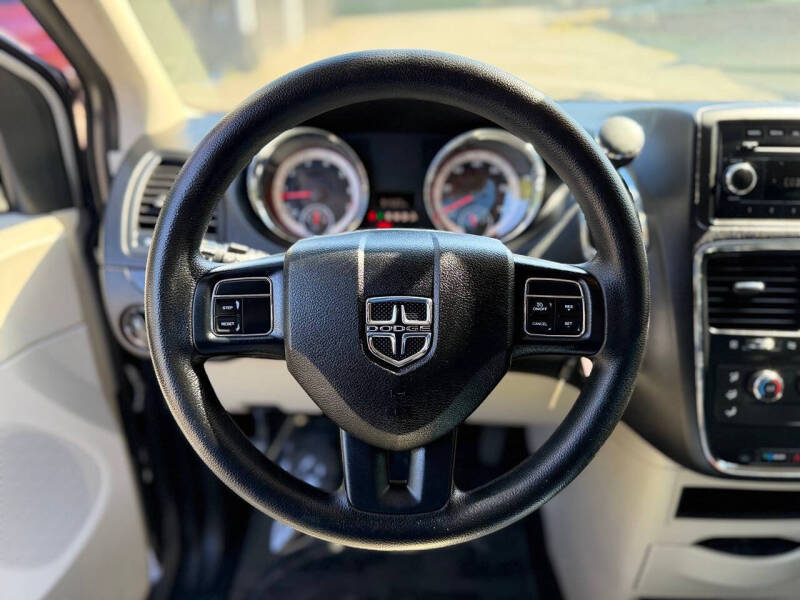 2014 Dodge Grand Caravan American Value Package