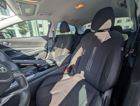 2022 Hyundai Elantra