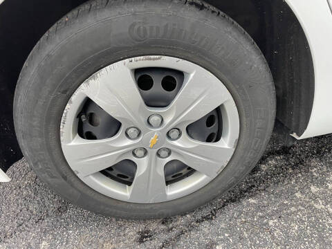 2017 Chevrolet Cruze LS Auto