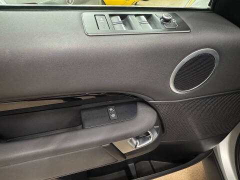 2020 Land Rover Discovery SE