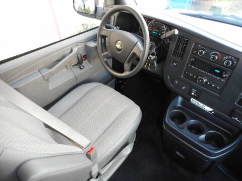 2017 Chevrolet Express LT 3500