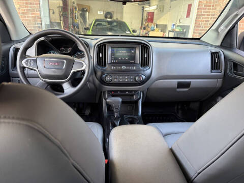 2021 GMC Canyon Elevation Standard