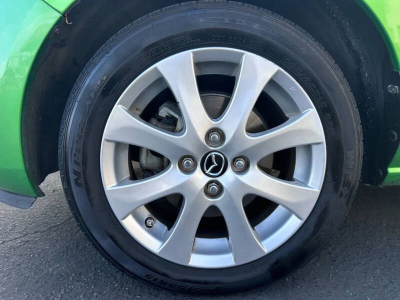 2013 Mazda MAZDA2 Touring