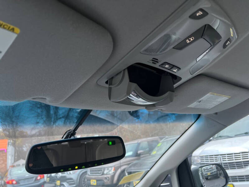 2013 Toyota Sienna LE 7-Passenger