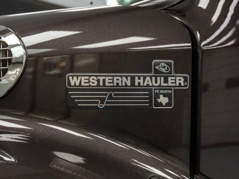 2018 Freightliner M2 106