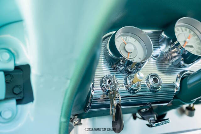 1960 Ford Thunderbird