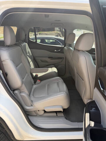 2017 GMC Acadia SLT-1