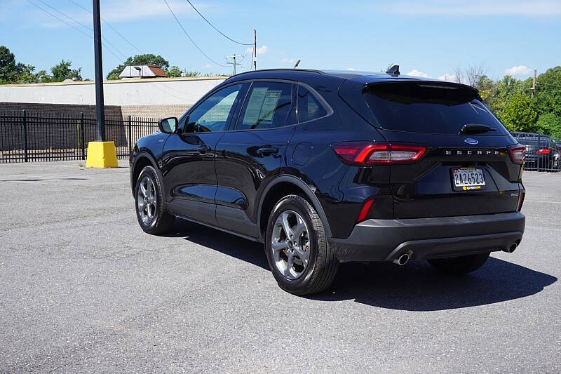 2025 Ford Escape ST-Line Select