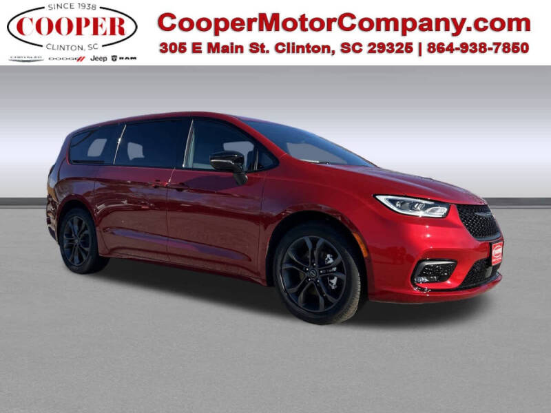 2026 Chrysler Pacifica Select