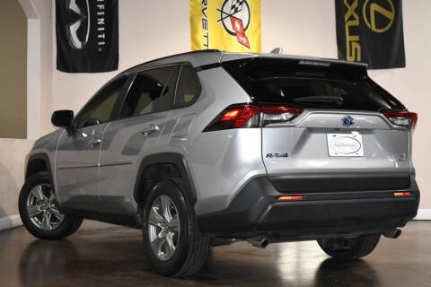 2022 Toyota RAV4 Hybrid LE