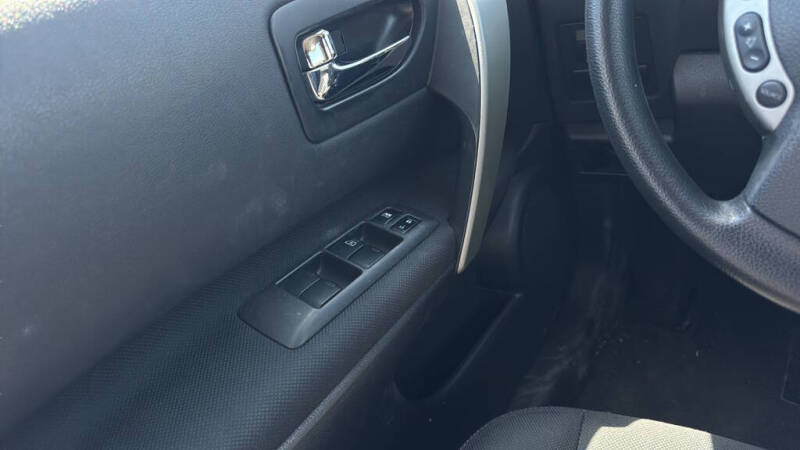 2013 Nissan Rogue SV