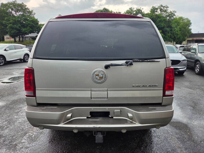 2004 Cadillac Escalade