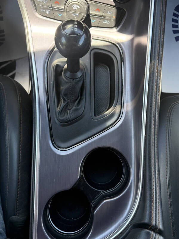 2016 Dodge Challenger R/T Plus Shaker
