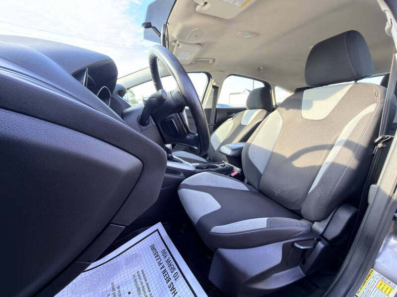 2012 Ford Focus SE