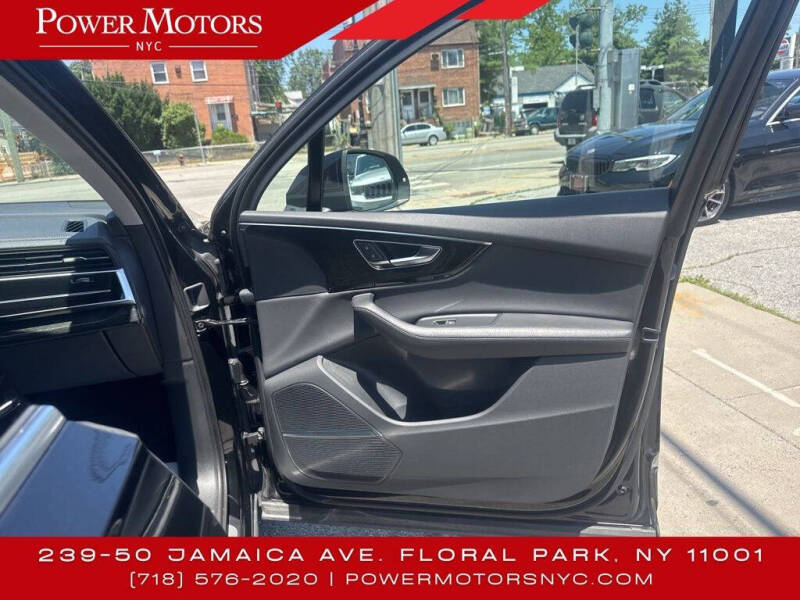 2023 Audi Q7 quattro Premium Plus 55 TFSI