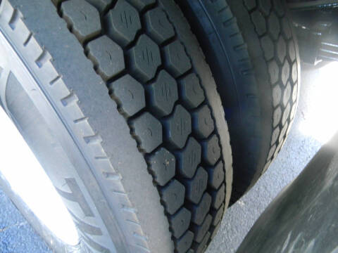 2017 Freightliner M2 106