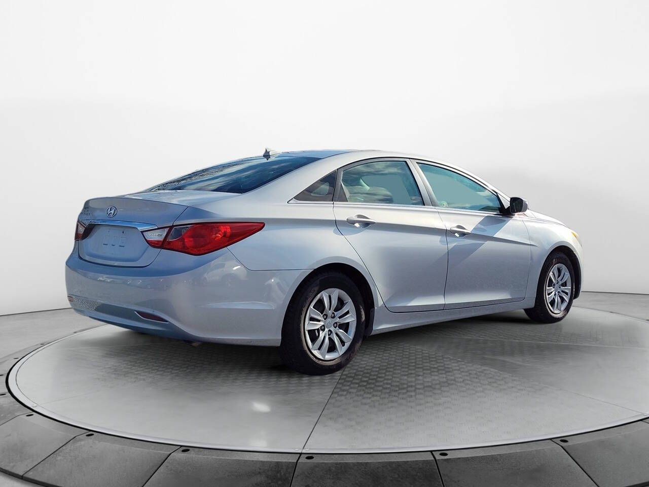 2012 Hyundai SONATA for sale at Tennessee Motors in Elizabethton, TN