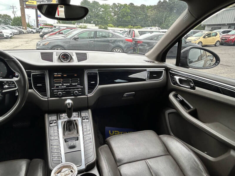 2015 Porsche Macan S