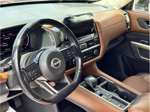 2022 Nissan Pathfinder Platinum