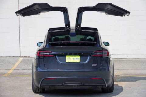 2025 Tesla Model X Plaid