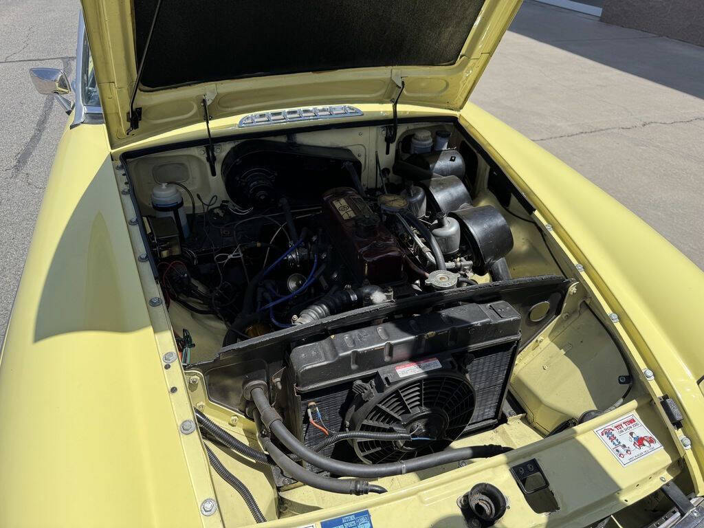 1967 MG MGB 18