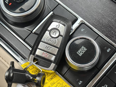 2024 Ford Expedition MAX Platinum