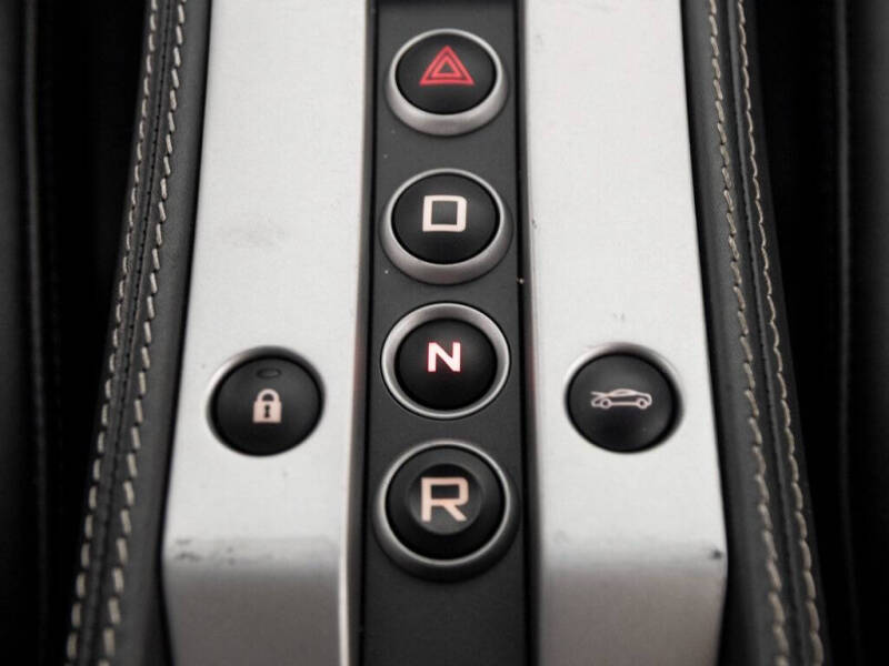 2012 McLaren MP4-12C