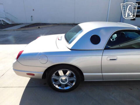 2005 Ford Thunderbird Deluxe
