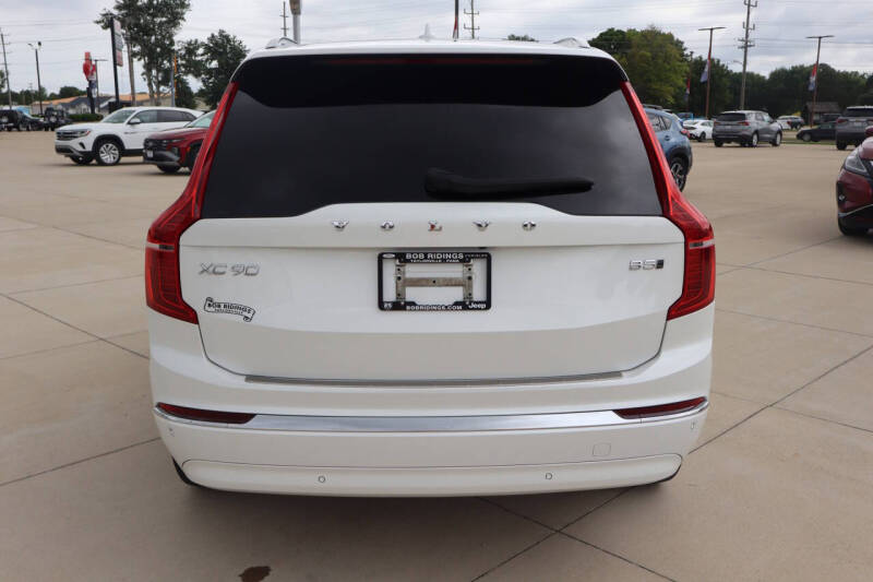 2024 Volvo XC90 B5 Core Bright Theme